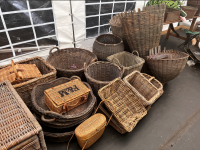 Assorted wicker baskets, barrels, hampers photo - Set-Exchange.co.uk