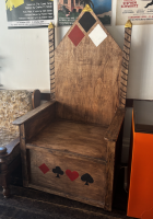 Wooden Throne photo - Set-Exchange.co.uk