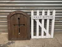 2 small gates from Bake Off Murder Mystery photo - Set-Exchange.co.uk
