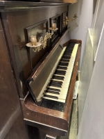Windover upright Piano (not tuned) photo - Set-Exchange.co.uk